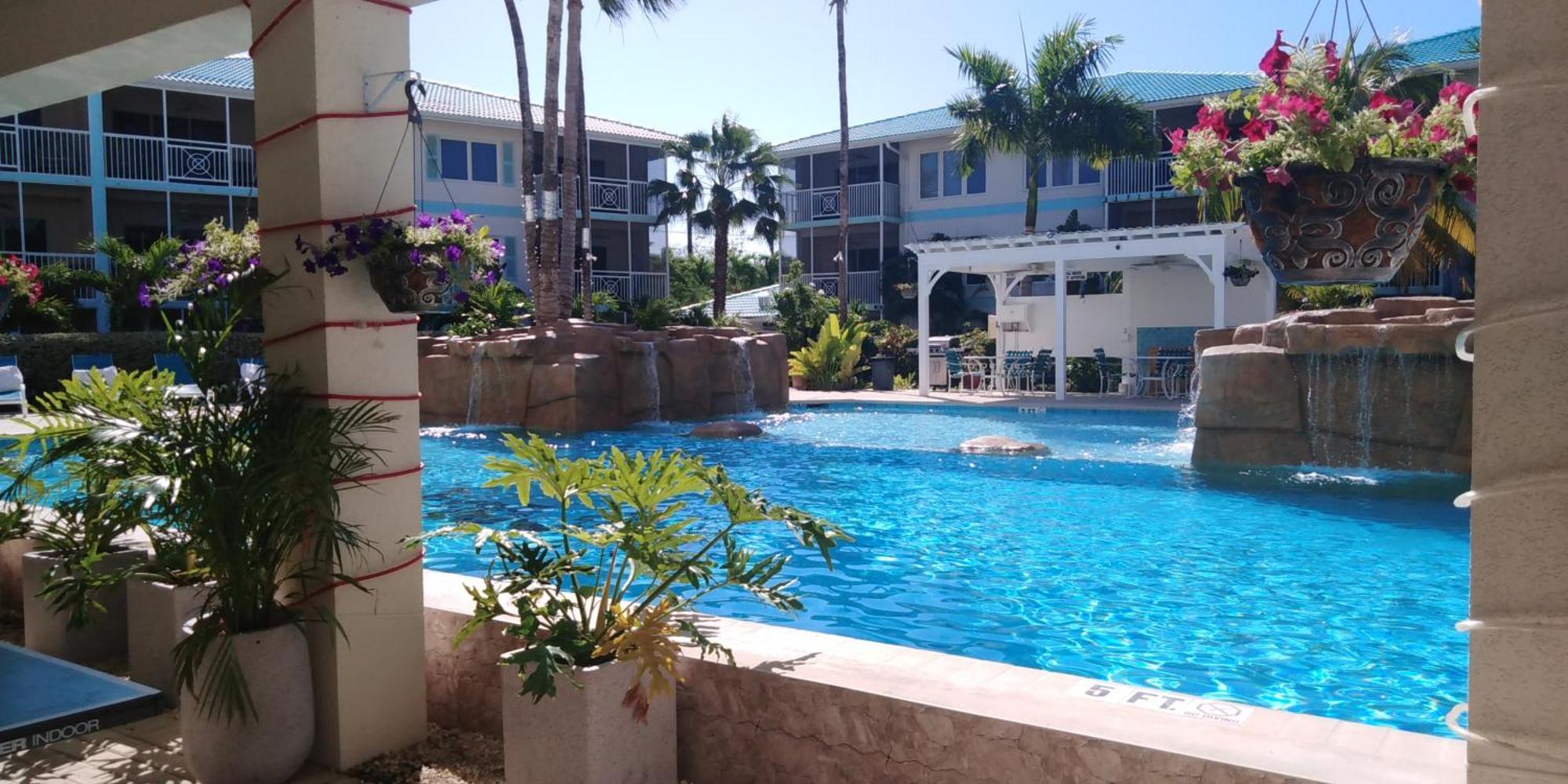 Seven Mile Beach Resort Τζώρτζταουν Εξωτερικό φωτογραφία