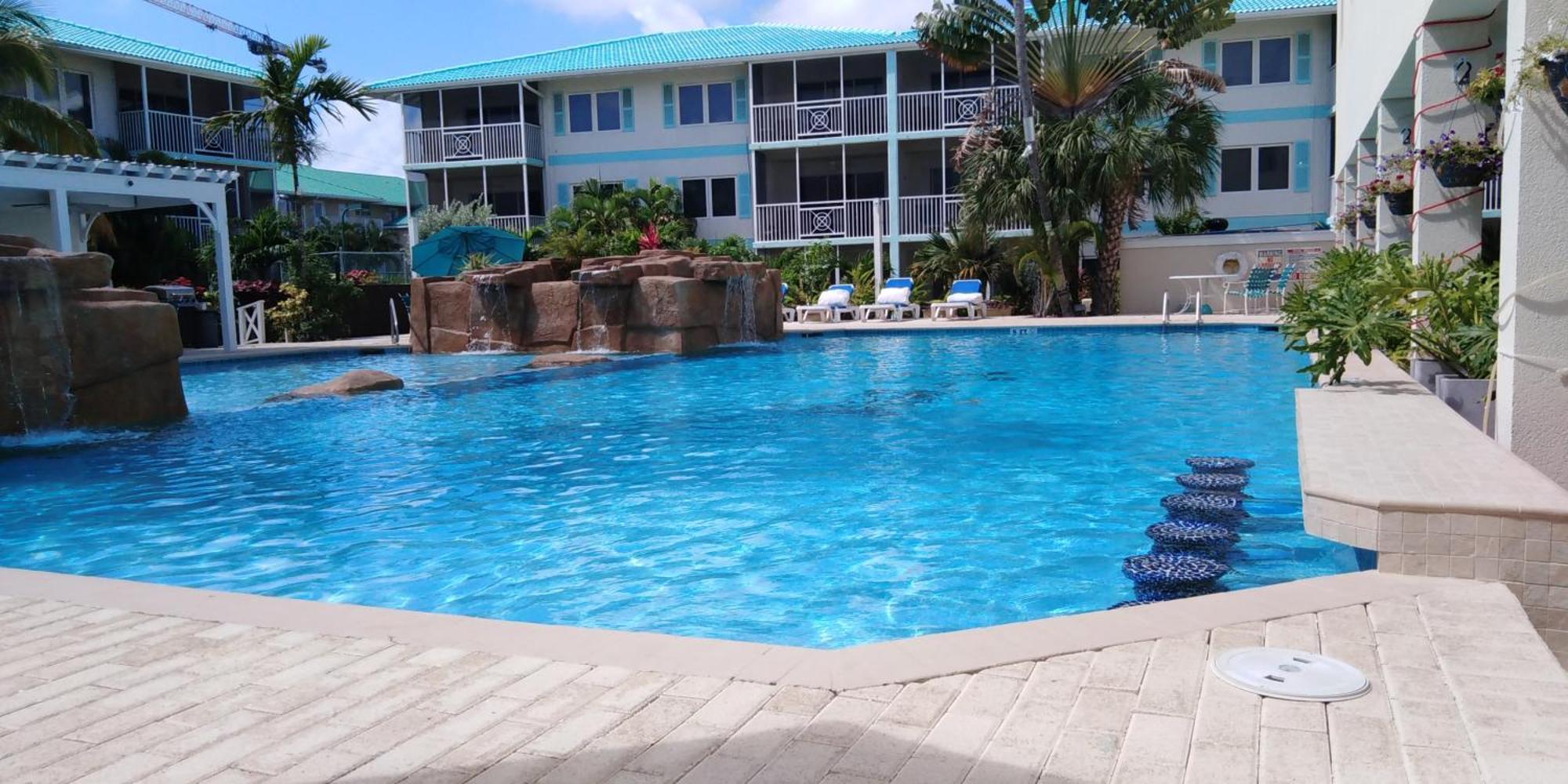 Seven Mile Beach Resort Τζώρτζταουν Εξωτερικό φωτογραφία