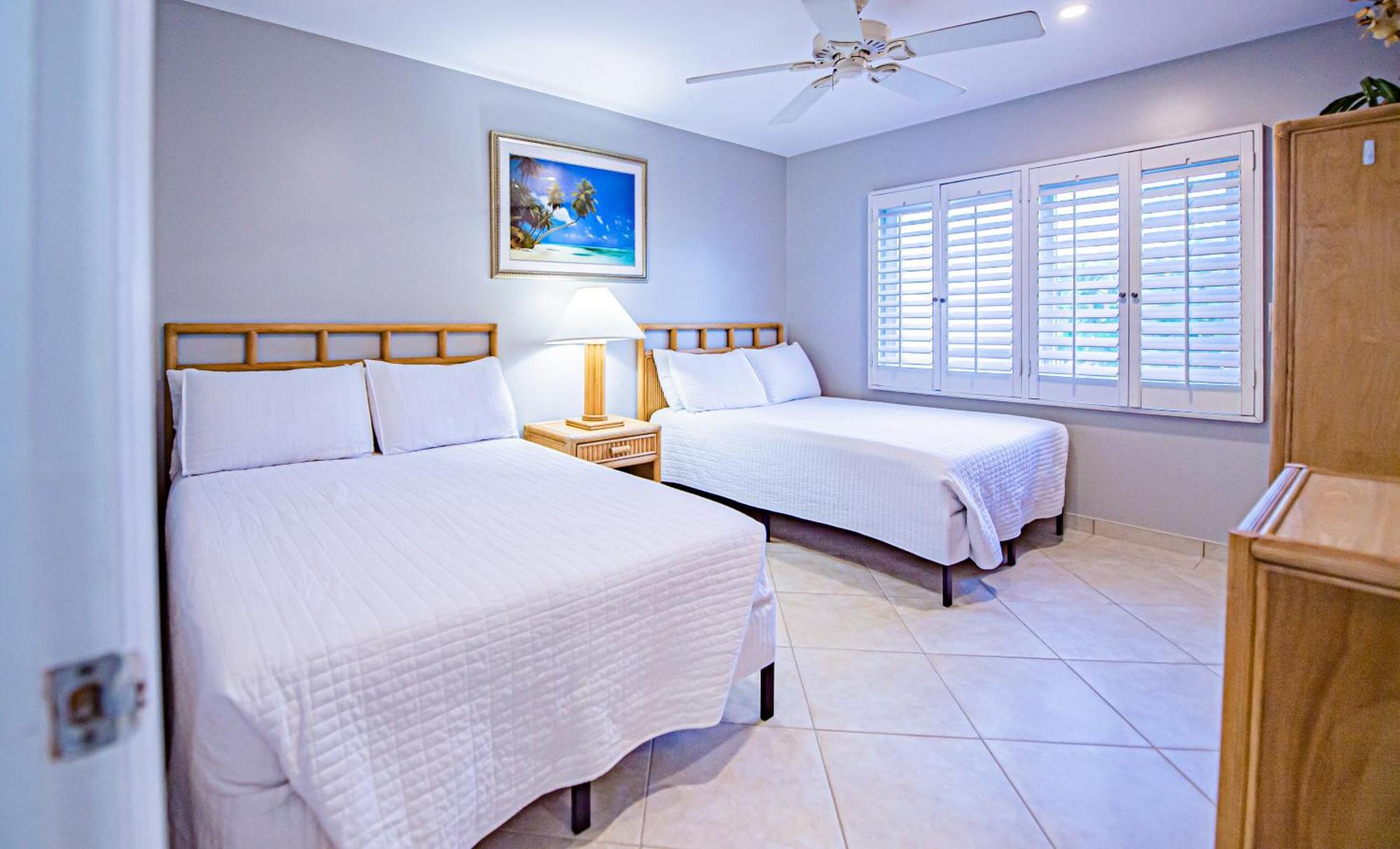 Seven Mile Beach Resort Τζώρτζταουν Εξωτερικό φωτογραφία