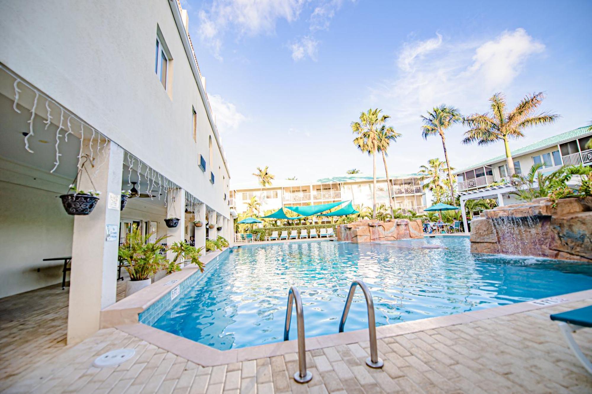 Seven Mile Beach Resort Τζώρτζταουν Εξωτερικό φωτογραφία