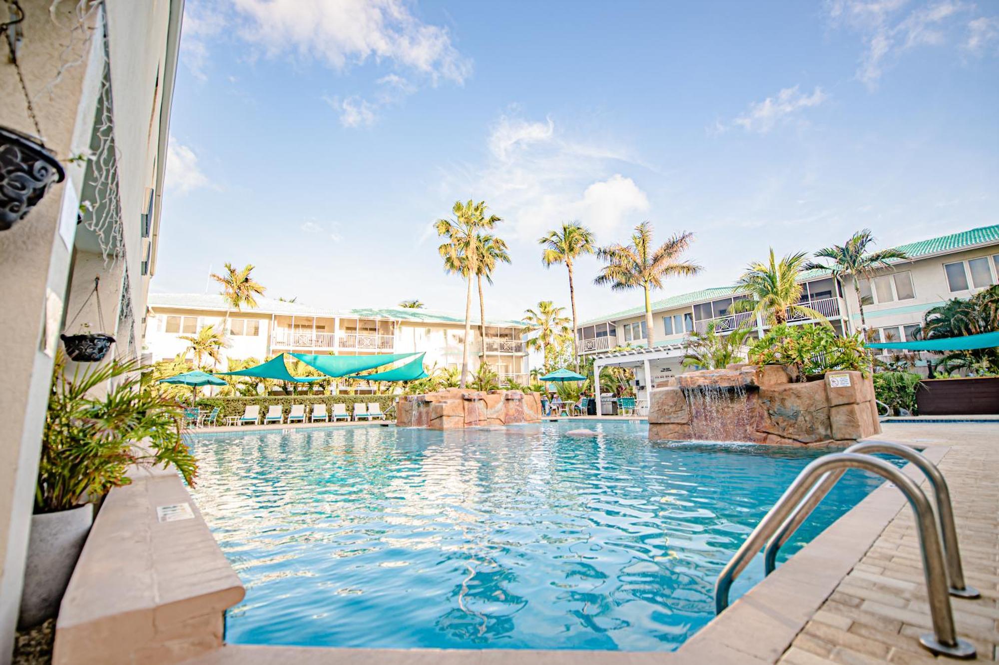 Seven Mile Beach Resort Τζώρτζταουν Εξωτερικό φωτογραφία
