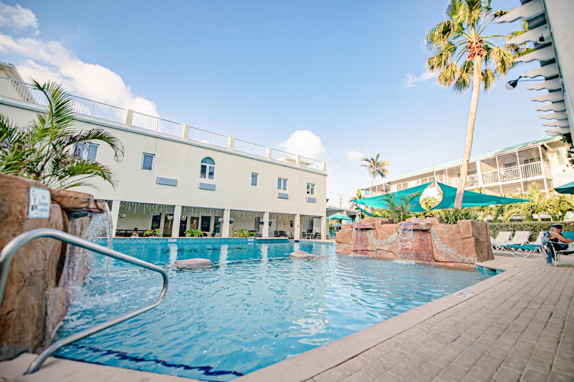 Seven Mile Beach Resort Τζώρτζταουν Εξωτερικό φωτογραφία