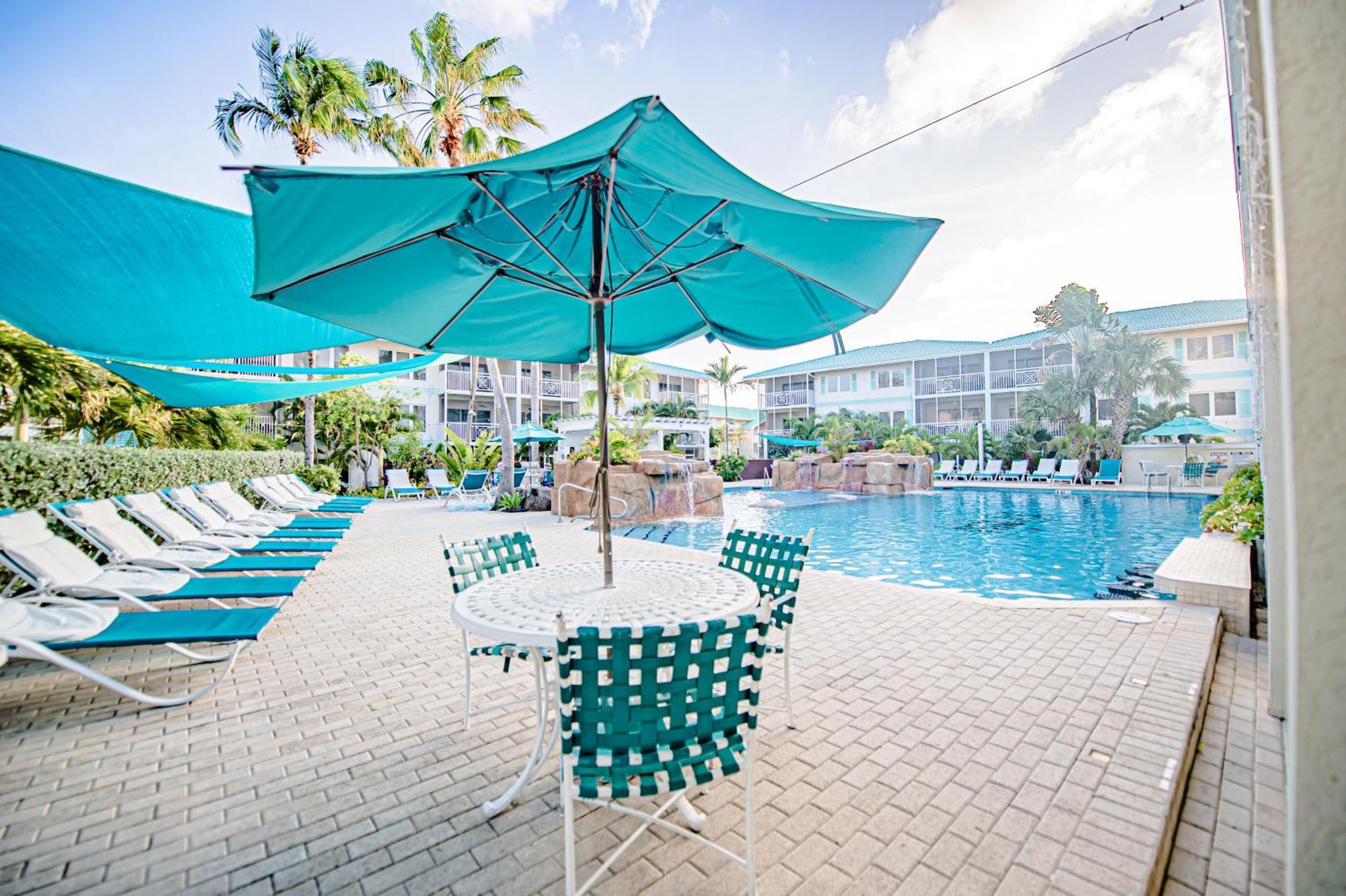 Seven Mile Beach Resort Τζώρτζταουν Εξωτερικό φωτογραφία