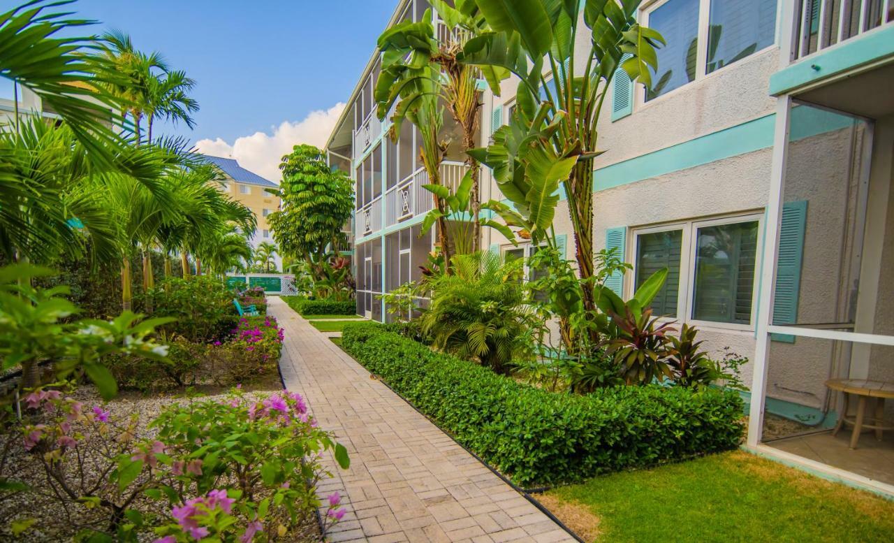Seven Mile Beach Resort Τζώρτζταουν Εξωτερικό φωτογραφία